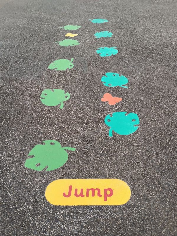 Safari-Leaf-Jump-Station-Playground-Marking-2