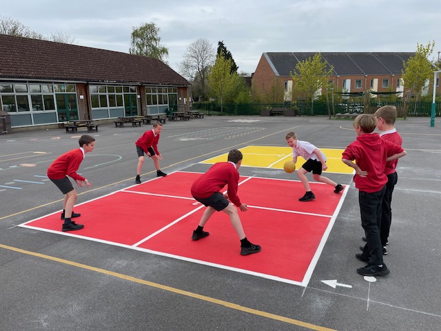 Sarisbury-Junior-School-Kings-Square-3-Playground-Marking