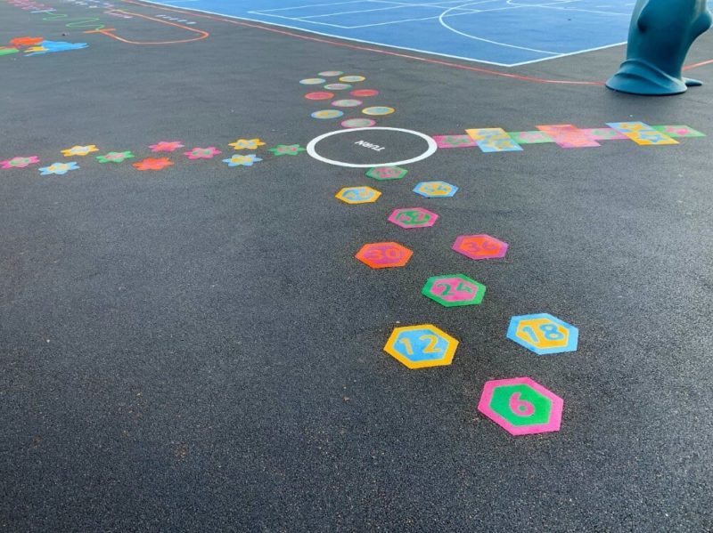 Whitgreave-Primary-School-4-Way-Twin-Hopscotch-Playground-Marking